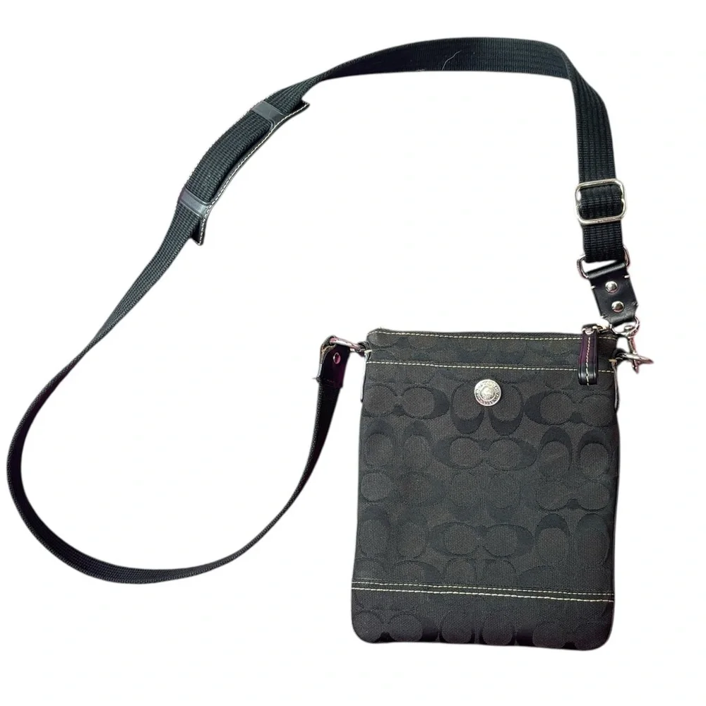 Coach Swingpack Signature Jacquard Crossbody in Black excellent condition